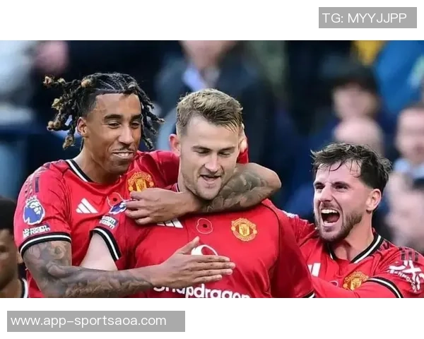 曼联10月最佳球员候选名单揭晓库尼亚姆伯莫拉门斯德里赫特争夺荣誉