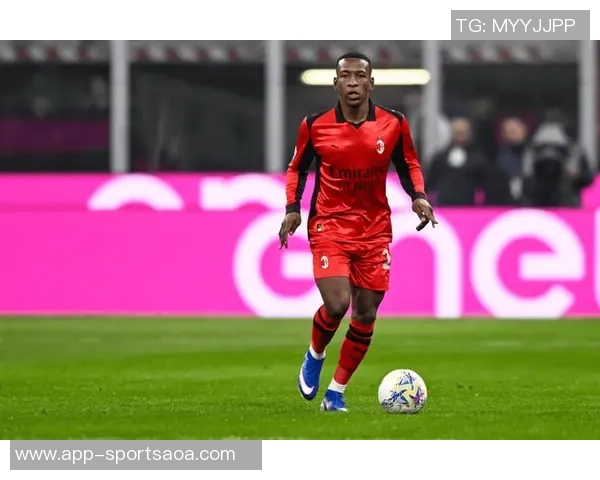 米兰左后卫埃斯图皮尼安国家队受伤脚踝伤势待评估 米兰左后卫埃斯图皮尼安国家队受伤脚踝伤势待评估