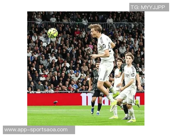 赫伊森伤情无碍将全力出战皇马对阵埃尔切的关键比赛 赫伊森伤情无碍将全力出战皇马对阵埃尔切的关键比赛